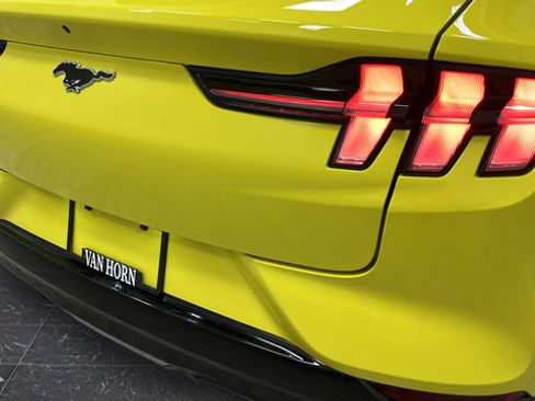 Used 2025 Ford Mustang Mach-E Premium w/ Sport Appearance Package AWD/4WD image 39