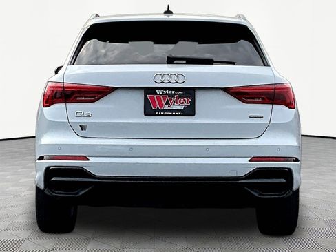 Used 2022 Audi Q3 2.0T Premium AWD/4WD image 5