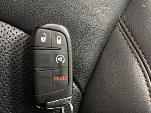 Used 2018 Jeep Compass Limited w/ Navigation Group AWD/4WD image 19
