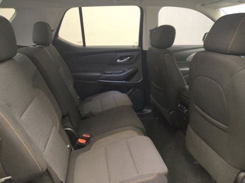 Used 2021 Chevrolet Traverse LS FWD image 19