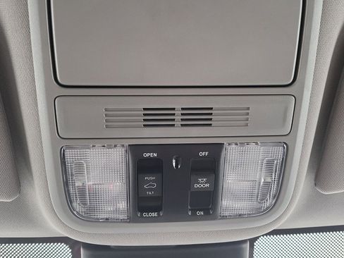 Used 2024 Honda Odyssey EX-L image 35