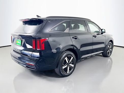 Used 2022 Kia Sorento EX w/ Panoramic Sunroof Package image 10