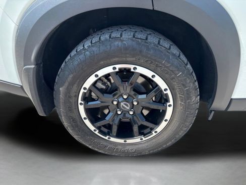 Used 2024 Nissan Pathfinder Rock Creek AWD/4WD image 40