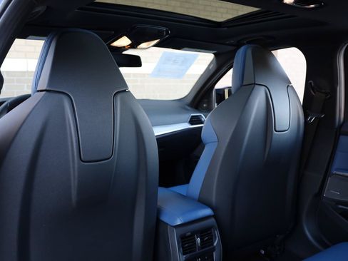 Used 2022 BMW M3 RWD image 26