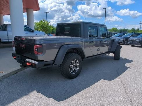 Certified 2024 Jeep Gladiator Mojave w/ Technology Group AWD/4WD image 32