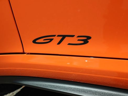Used 2026 Porsche 911 GT3 RWD image 13