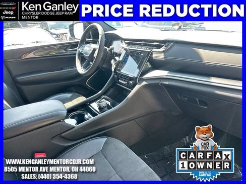 Used 2023 Jeep Grand Cherokee Altitude AWD/4WD image 27