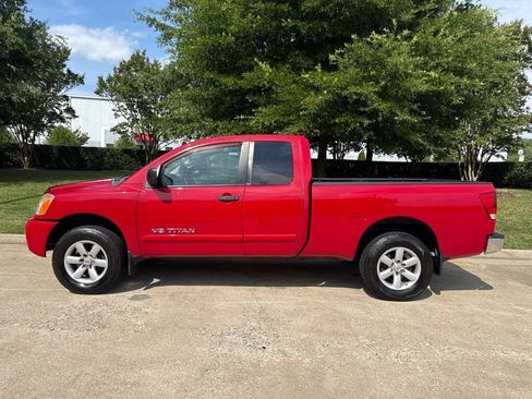 Used 2012 Nissan Titan SV w/ SV Value Truck Pkg AWD/4WD image 5