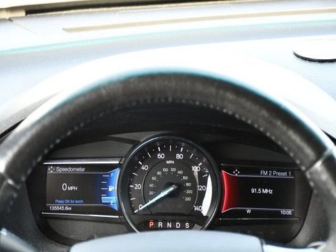 Used 2016 Ford Explorer XLT w/ Equipment Group 202A FWD image 28