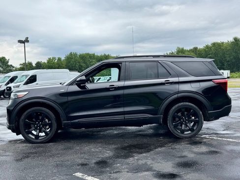 Used 2023 Ford Explorer ST-Line w/ Class IV Trailer Tow Package AWD/4WD image 4