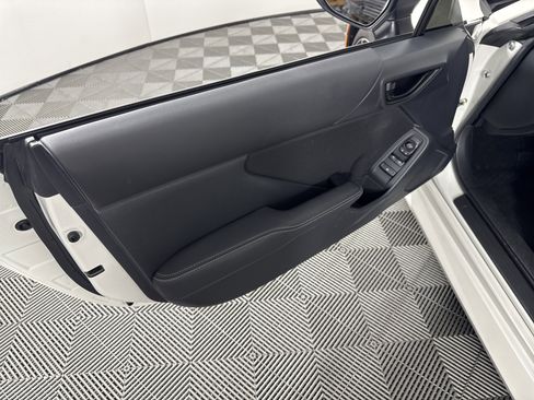 Used 2023 Toyota GR86 w/ ALL Weather Mat Package (TMS) RWD image 13