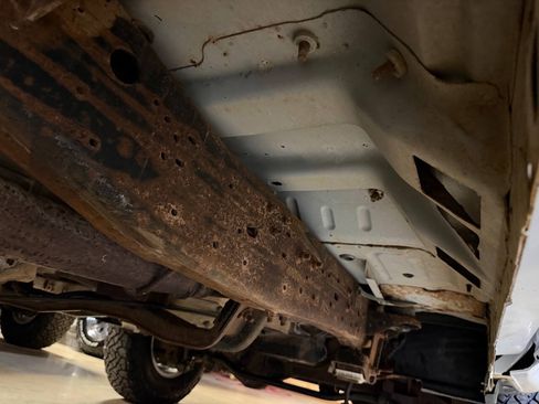 Used 1999 Ford F350 4x4 Regular Cab DRW Super Duty image 41