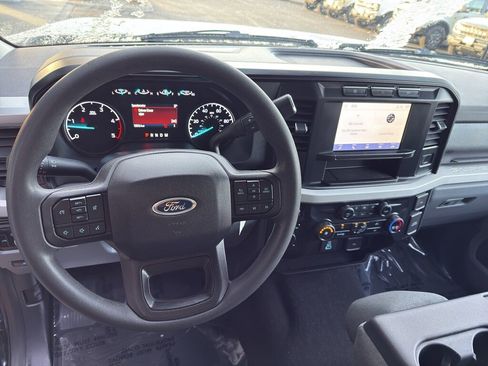 Used 2024 Ford F250 XLT image 15