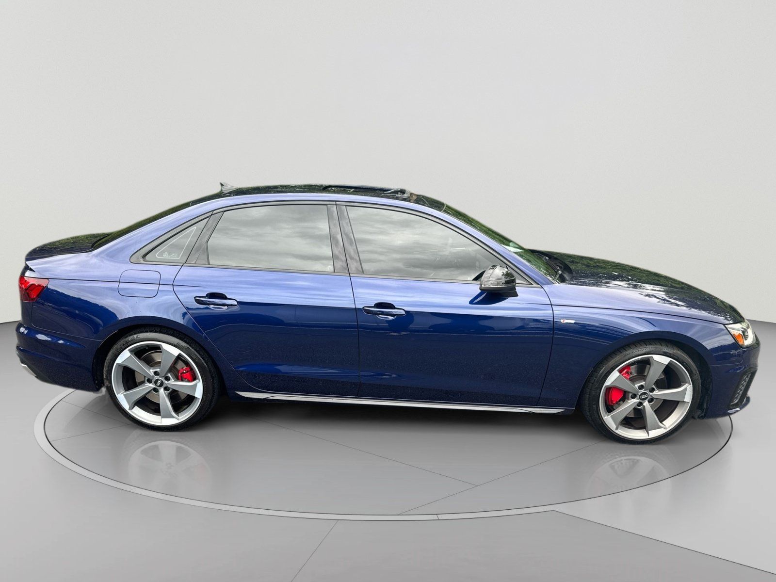 Used 2022 Audi A4 2.0T Premium Plus w/ Premium Plus Package AWD/4WD image 34
