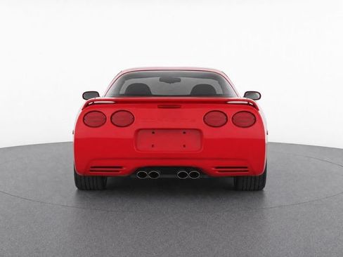 Used 2004 Chevrolet Corvette Coupe w/ Preferred Equipment Group RWD image 5