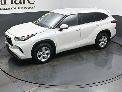 Used 2020 Toyota Highlander L image 50