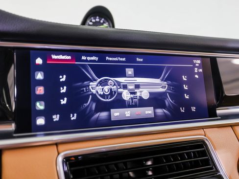 Certified 2023 Porsche Panamera 4S image 18