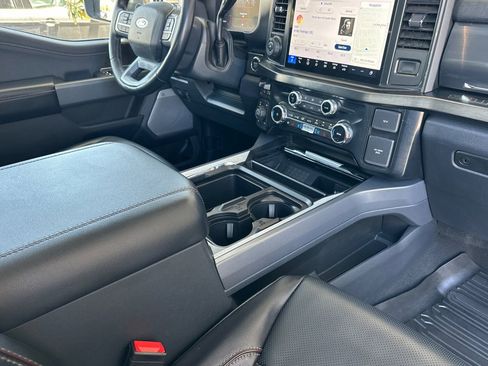 Used 2024 Ford F250 Lariat w/ Lariat Ultimate Package AWD/4WD image 14