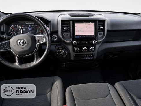 Used 2025 RAM 1500 Warlock AWD/4WD image 9