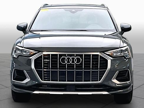 Used 2020 Audi Q3 2.0T Premium w/ Convenience Package AWD/4WD image 4