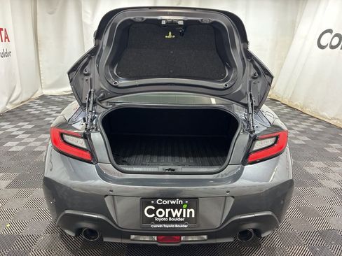 Used 2023 Toyota GR86 w/ ALL Weather Mat Package (TMS) RWD image 13