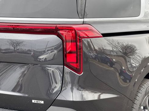 New 2026 Kia Carnival EX FWD image 27