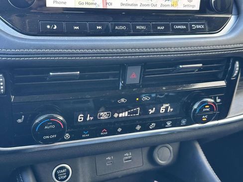 Used 2023 Nissan Rogue Platinum w/ Platinum Premium Package image 16