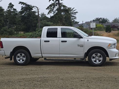 Used 2019 RAM 1500 Express AWD/4WD image 3
