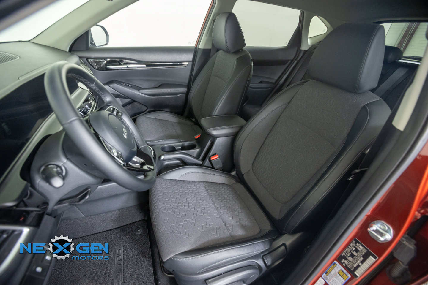 Used 2025 Kia Seltos S AWD/4WD image 25