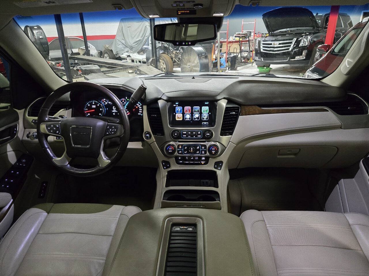 Used 2020 GMC Yukon XL Denali RWD image 35