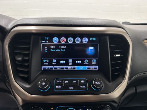 Used 2019 GMC Acadia Denali w/ Technology Package AWD/4WD image 23