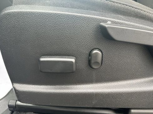 Used 2019 GMC Canyon SLE w/ Driver Alert Package image 20