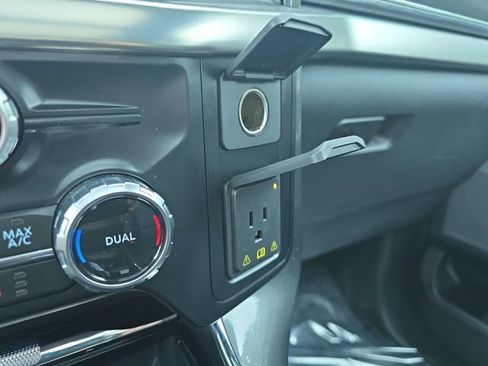 Used 2023 Ford F150 Lariat AWD/4WD image 26