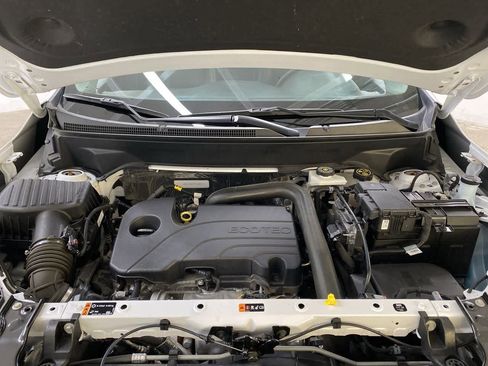 Used 2023 GMC Terrain SLT image 12