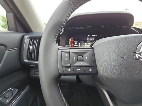 New 2026 Nissan Pathfinder SL FWD image 11