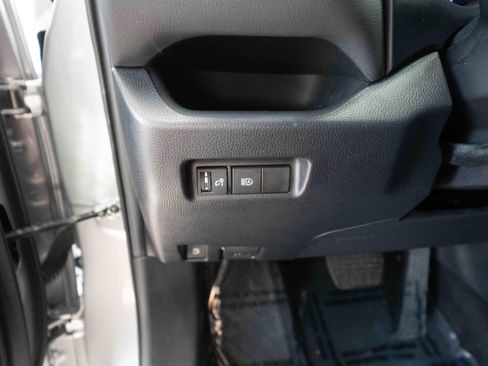 Used 2023 Toyota RAV4 SE image 12