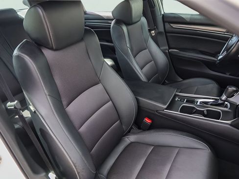 Used 2019 Honda Accord Sport image 32
