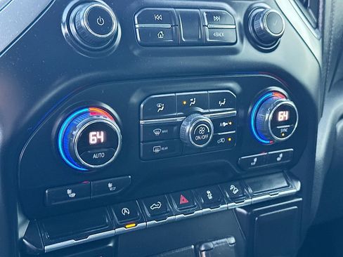 Used 2020 Chevrolet Silverado 1500 LT Trail Boss image 16