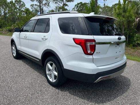 Used 2017 Ford Explorer XLT w/ Class II Trailer Tow Package AWD/4WD image 3