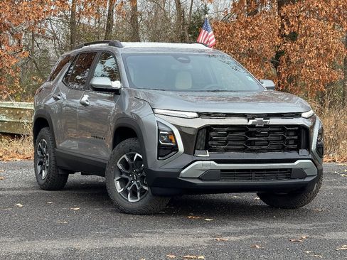 New 2026 Chevrolet Equinox ACTIV image 11