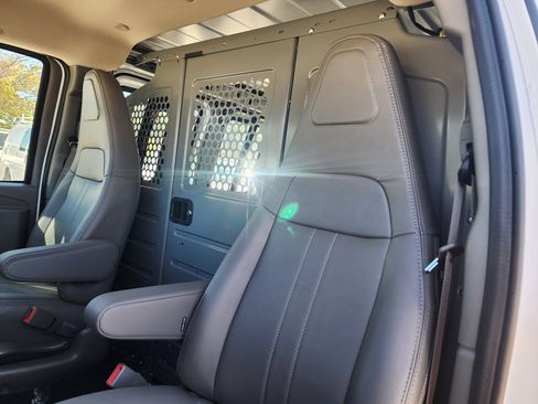 New 2025 Chevrolet Express 2500 w/ Driver Convenience Package image 24