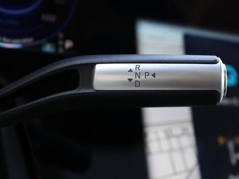 Used 2023 Mercedes-Benz EQS 580 4MATIC SUV image 13