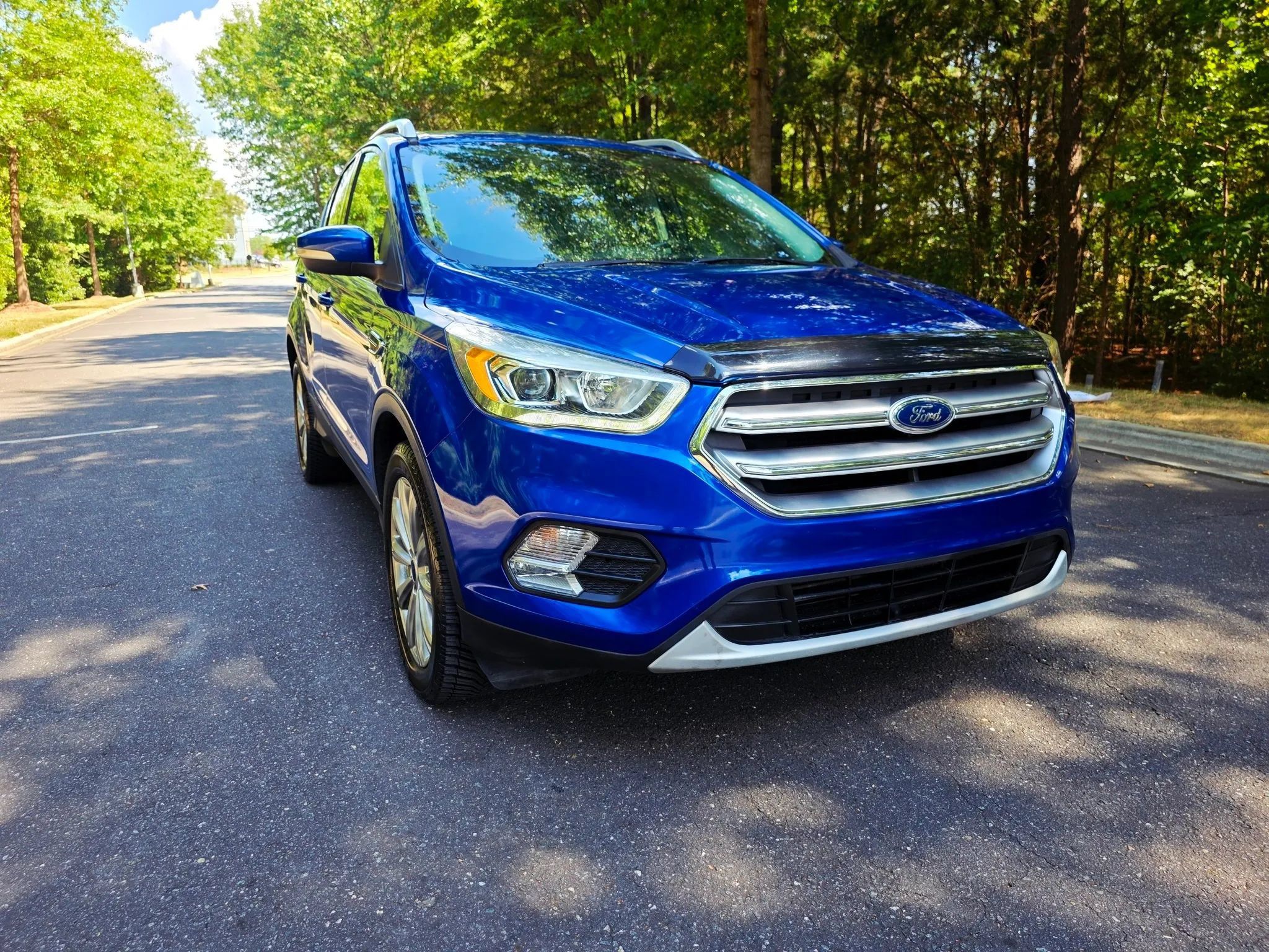 Used 2017 Ford Escape Titanium FWD image 3