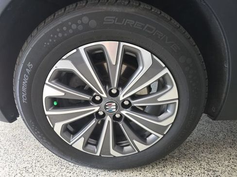 Used 2024 Buick Envision Preferred AWD/4WD image 24