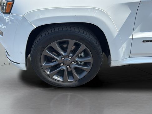 Used 2018 Jeep Grand Cherokee High Altitude AWD/4WD image 36