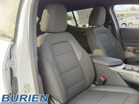 New 2026 Chevrolet Equinox EV LT image 22