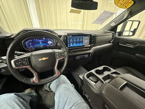 Certified 2023 Chevrolet Silverado 1500 LT w/ All Star Edition Plus AWD/4WD image 32