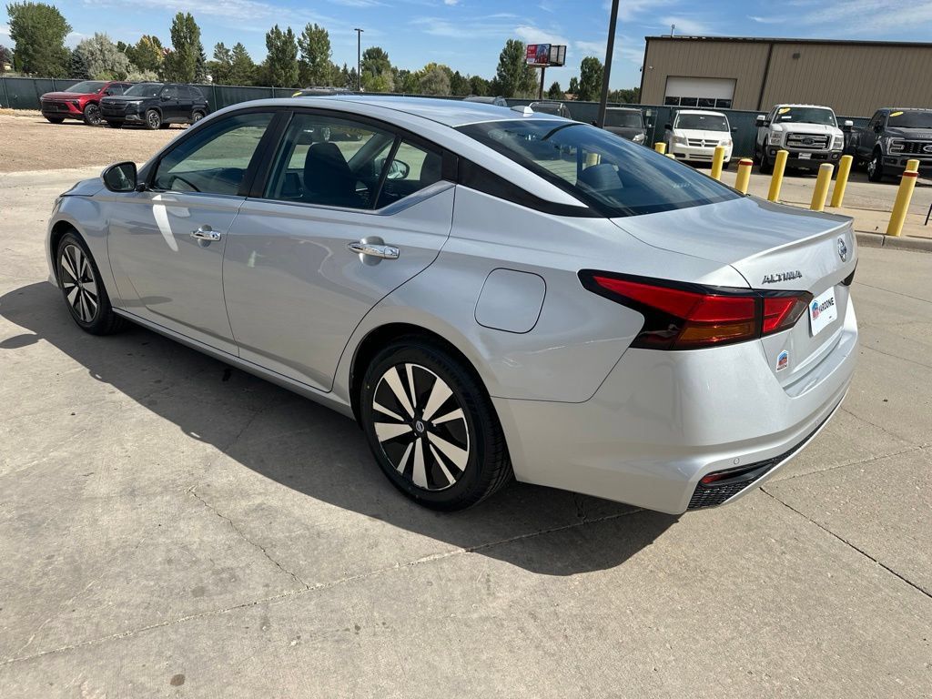 Used 2021 Nissan Altima 2.5 SV FWD image 29