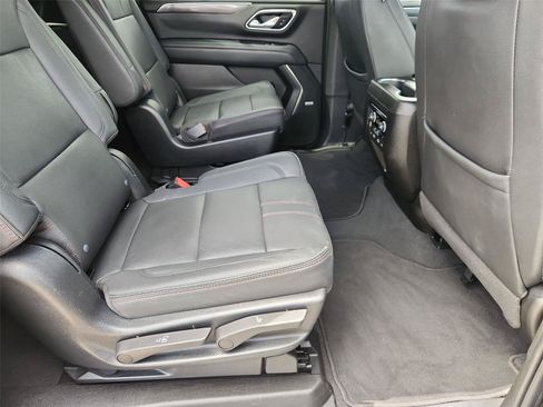 Used 2023 Chevrolet Suburban RST w/ Luxury Package AWD/4WD image 28