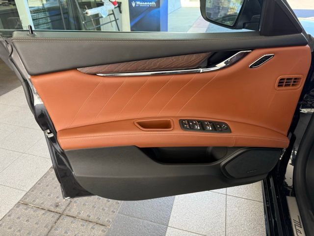 Certified 2022 Maserati Quattroporte Modena RWD image 23